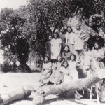 Mother-(middle)-with-family-&-friends-in-Parral,-Chih.-Park